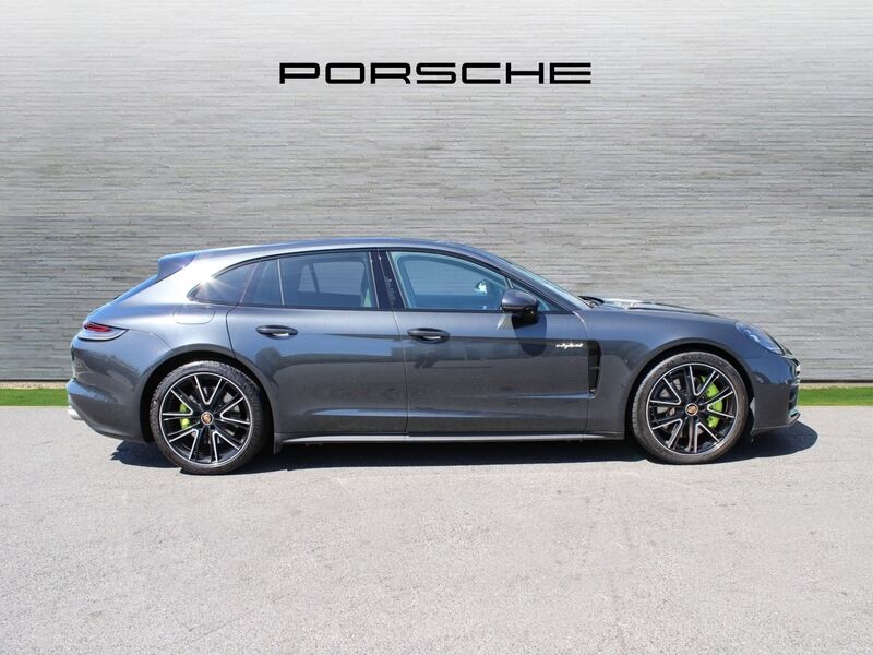 More views of Porsche Panamera