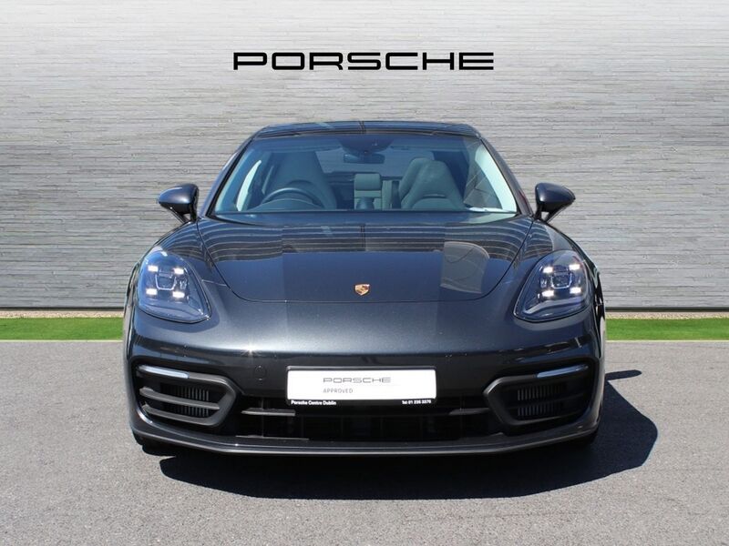 More views of Porsche Panamera