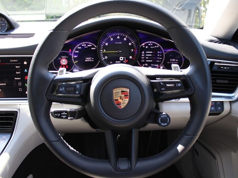 More views of Porsche Panamera
