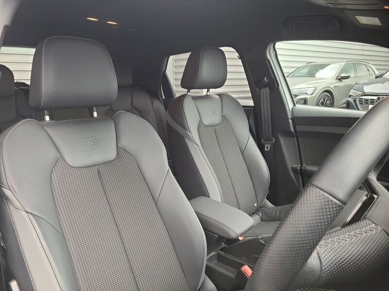 More views of Audi A1