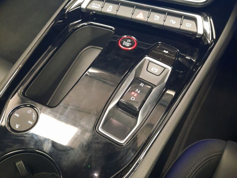 More views of Audi e-tron GT quattro