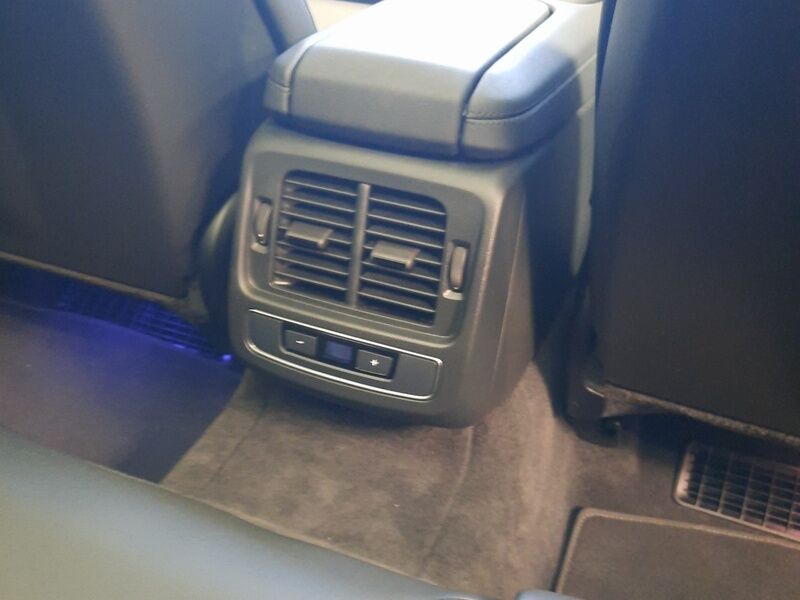 More views of Audi e-tron GT quattro