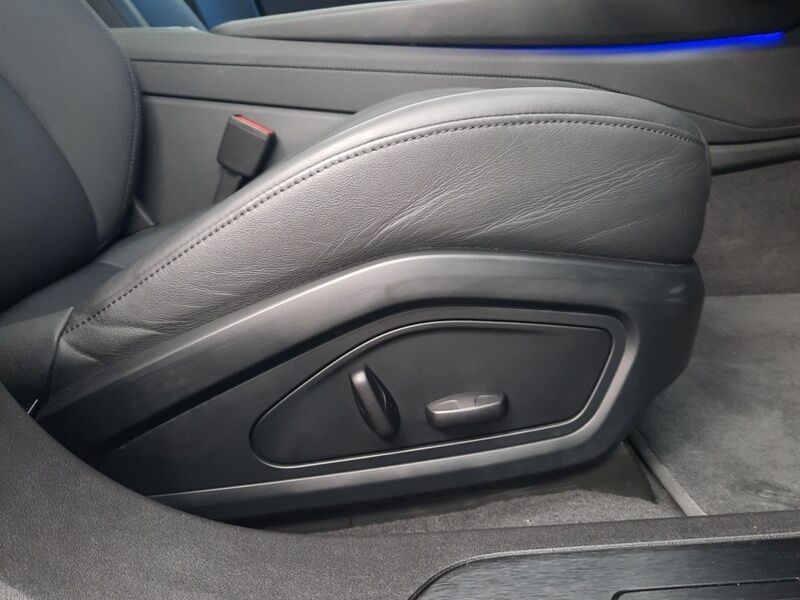 More views of Audi e-tron GT quattro