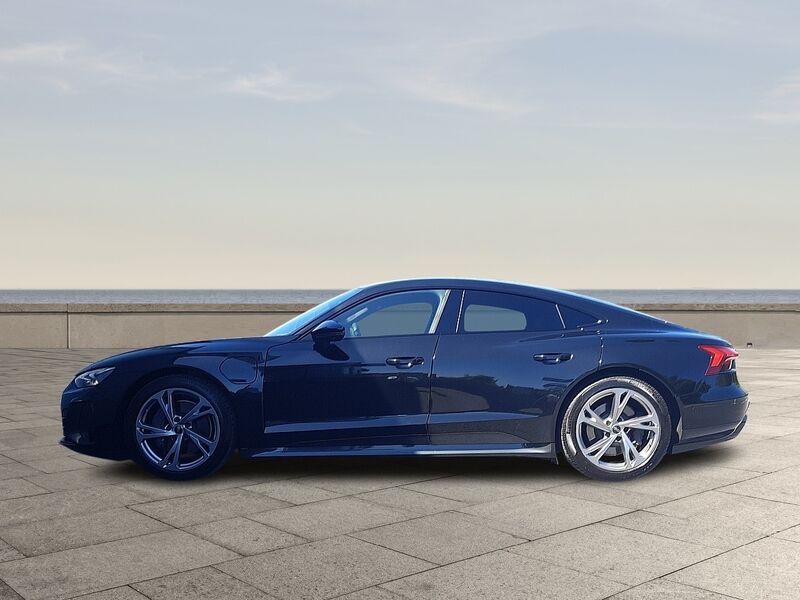 More views of Audi e-tron GT quattro