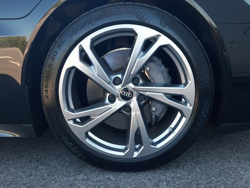 More views of Audi e-tron GT quattro