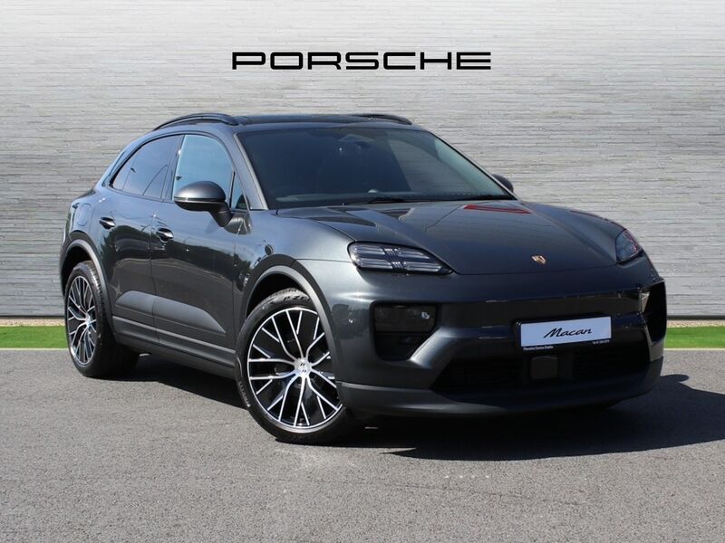 More views of Porsche Macan
