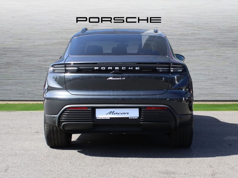 More views of Porsche Macan