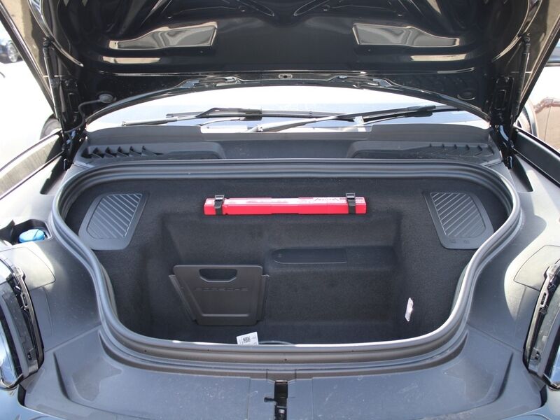 More views of Porsche Macan