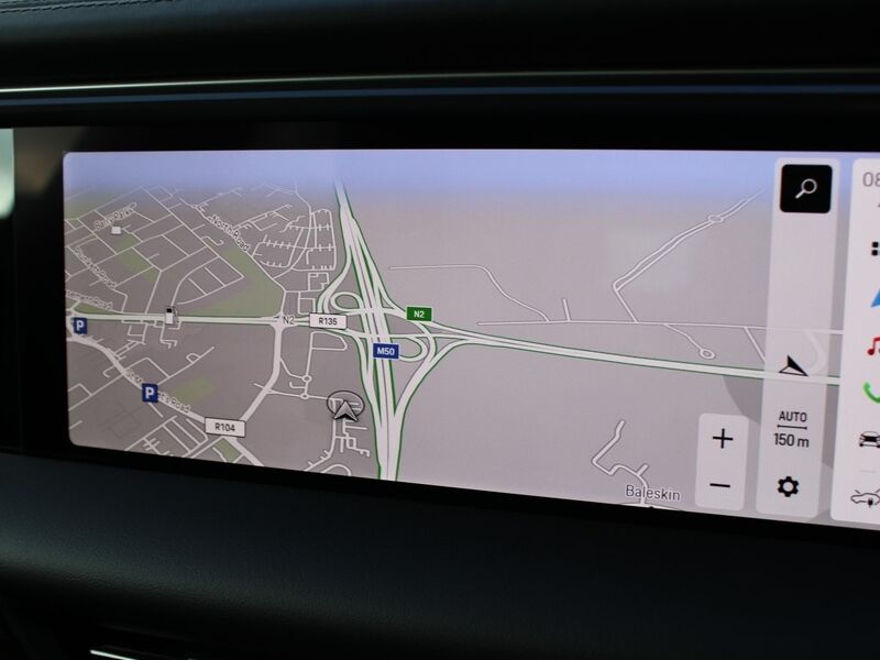 More views of Porsche Macan