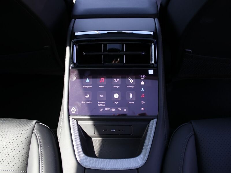 More views of Porsche Panamera