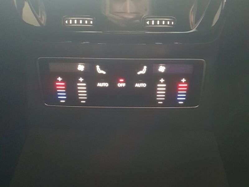 More views of Audi A6 Avant