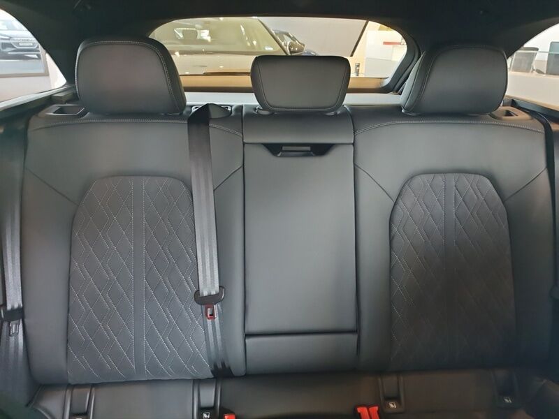 More views of Audi A6 Avant