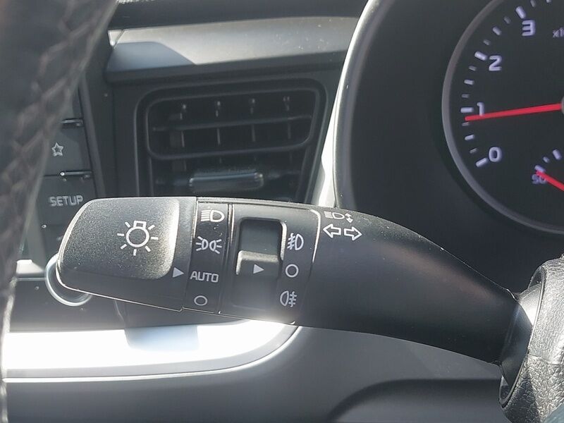 More views of Kia Stonic