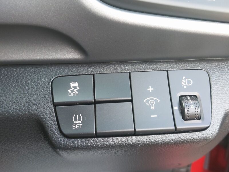 More views of Kia Stonic