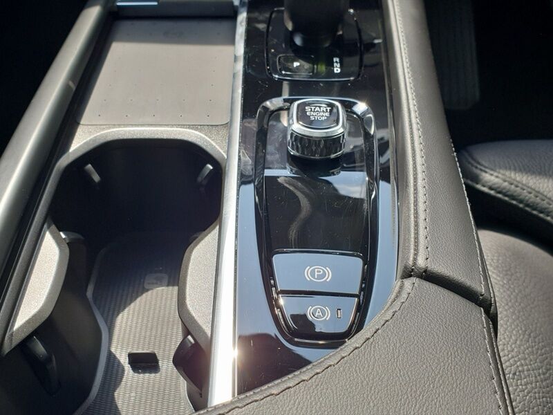 More views of Volvo XC90