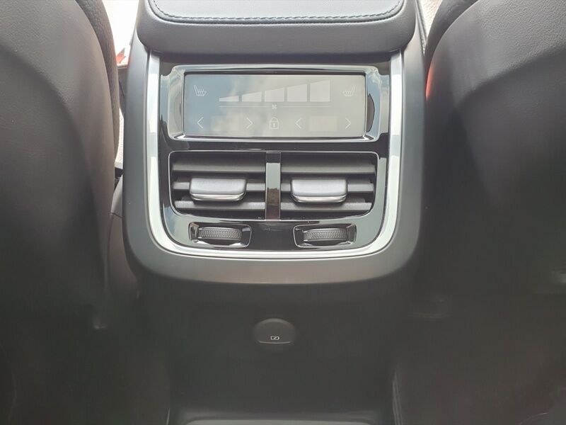 More views of Volvo XC90