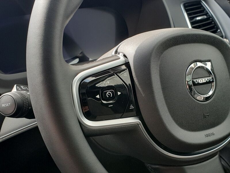 More views of Volvo XC90