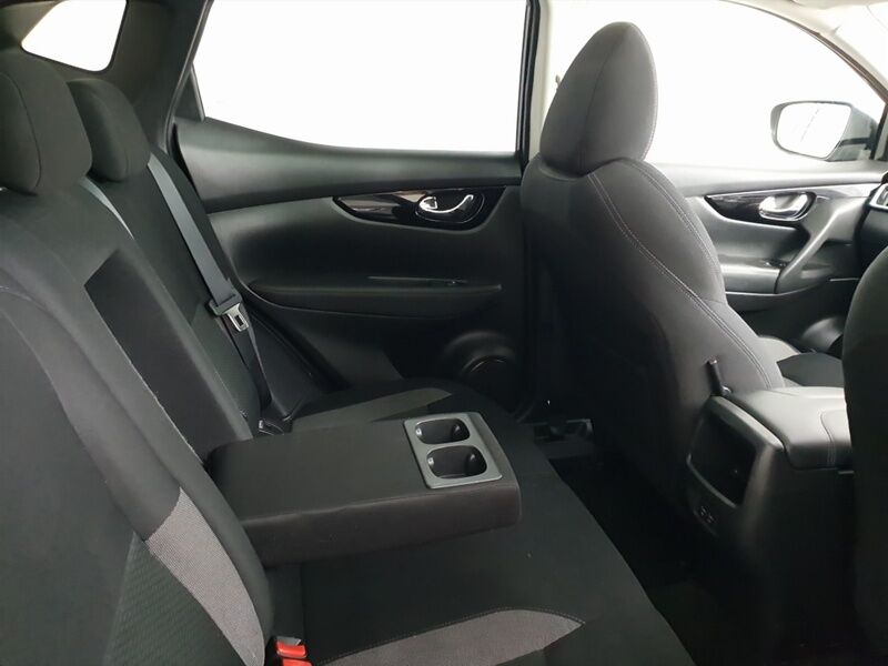 More views of Nissan QASHQAI
