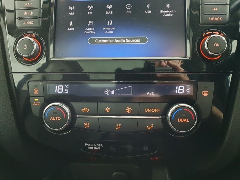 More views of Nissan QASHQAI