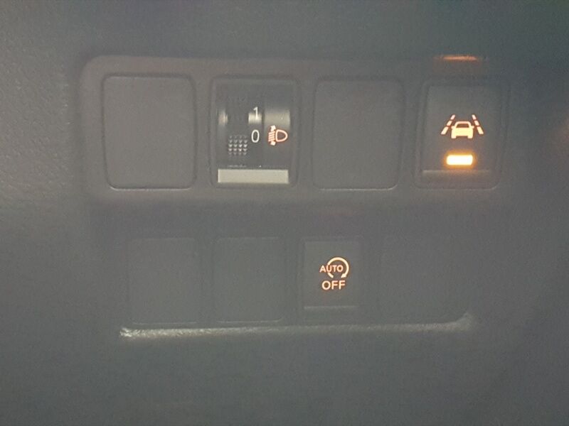 More views of Nissan QASHQAI
