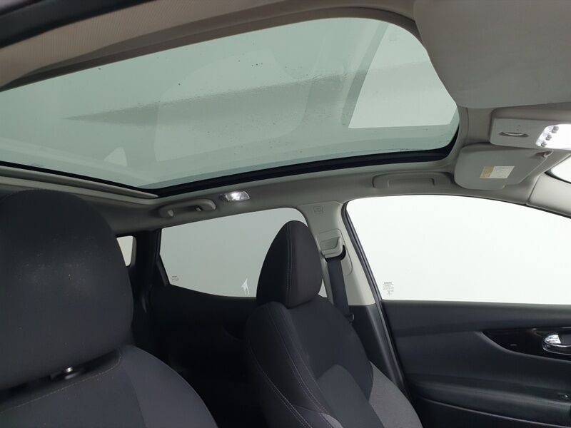 More views of Nissan QASHQAI