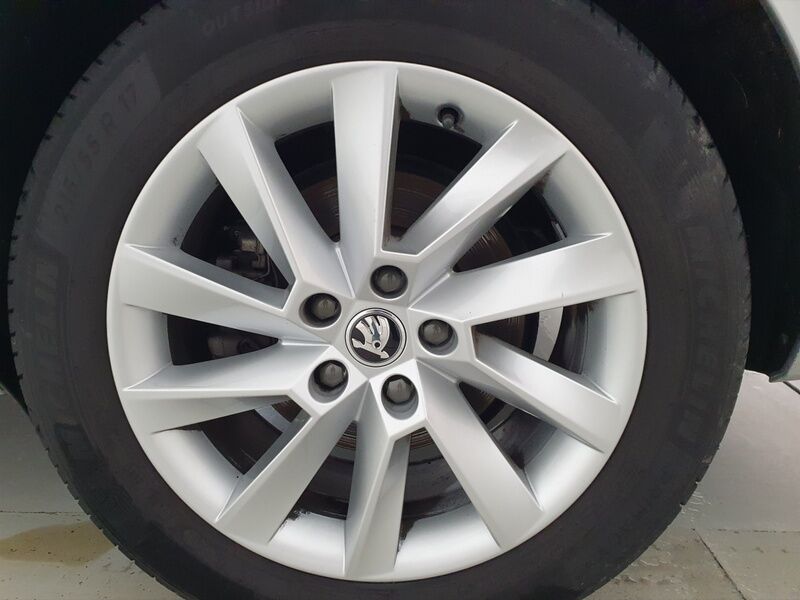 More views of Skoda Superb