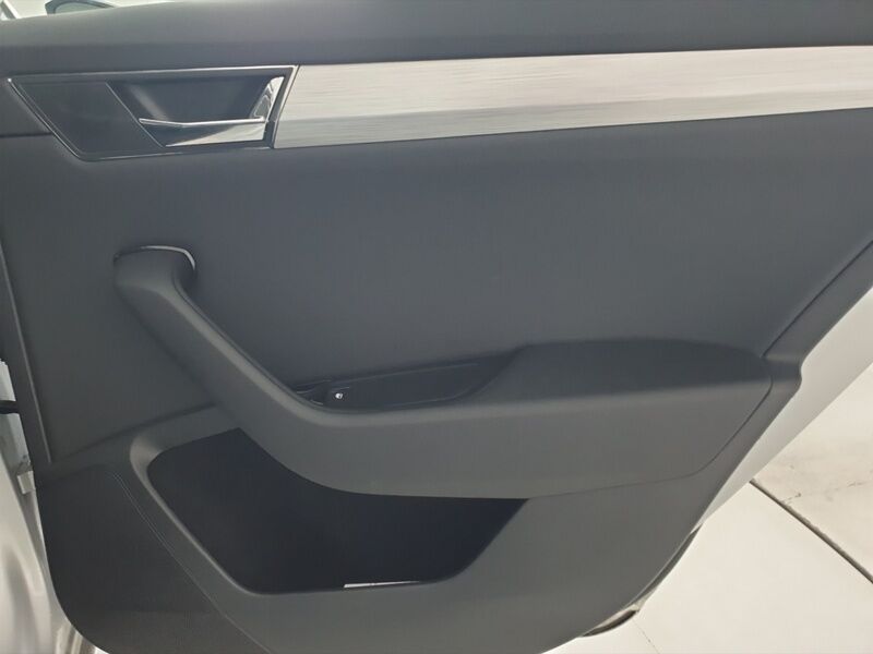 More views of Skoda Superb