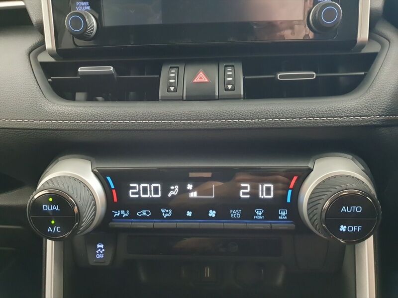 More views of Toyota Rav4