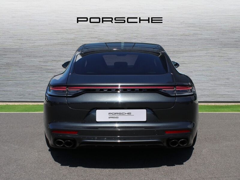 More views of Porsche Panamera