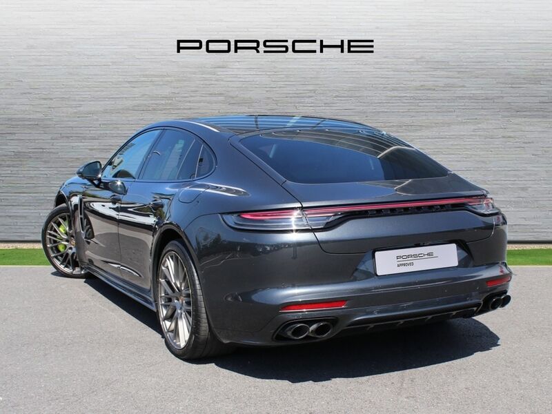 More views of Porsche Panamera
