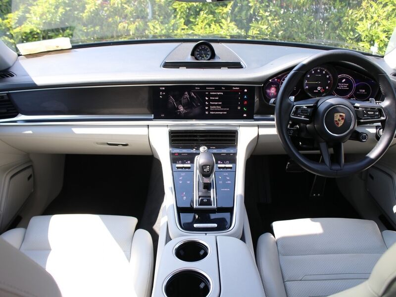 More views of Porsche Panamera
