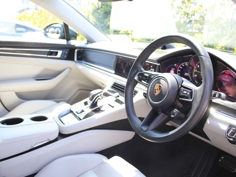 More views of Porsche Panamera