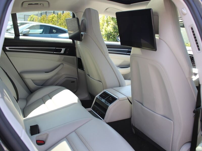 More views of Porsche Panamera