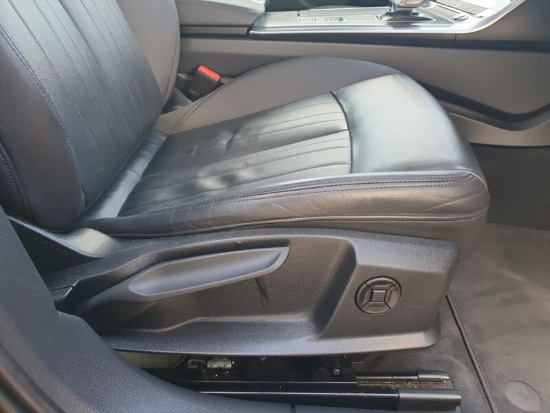 More views of Audi A6