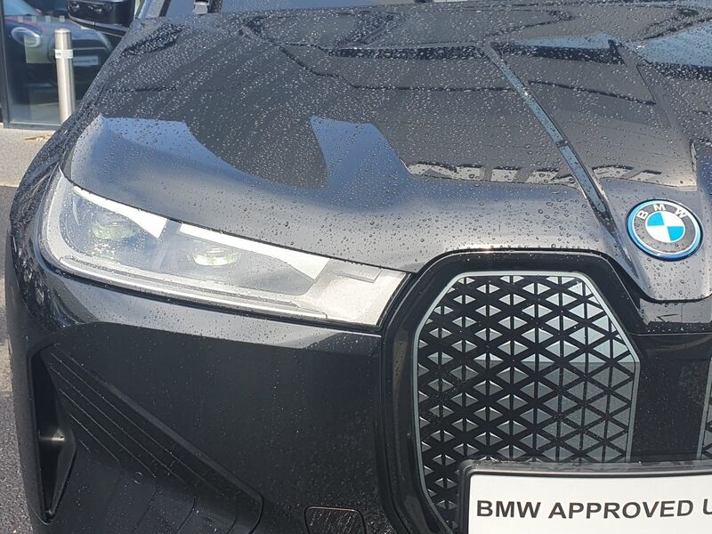More views of BMW iX