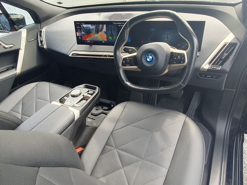 More views of BMW iX