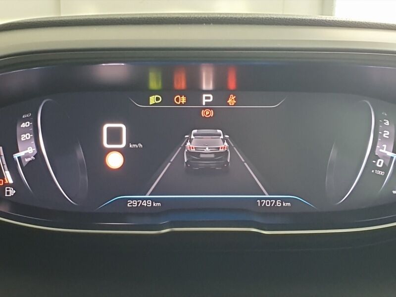 More views of Peugeot 3008