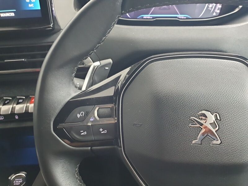 More views of Peugeot 3008