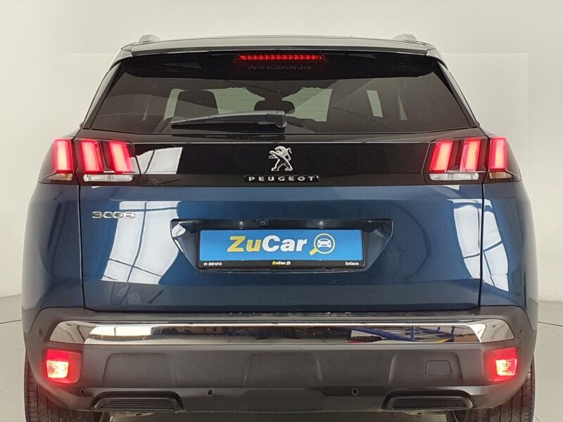 More views of Peugeot 3008