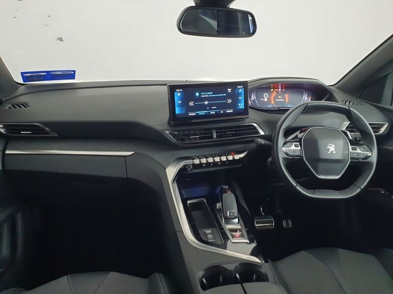 More views of Peugeot 3008