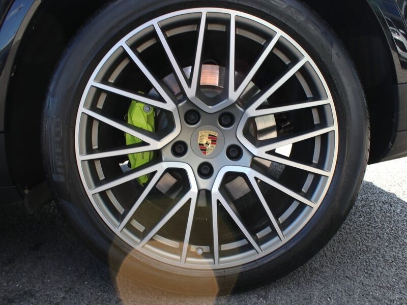 More views of Porsche Cayenne