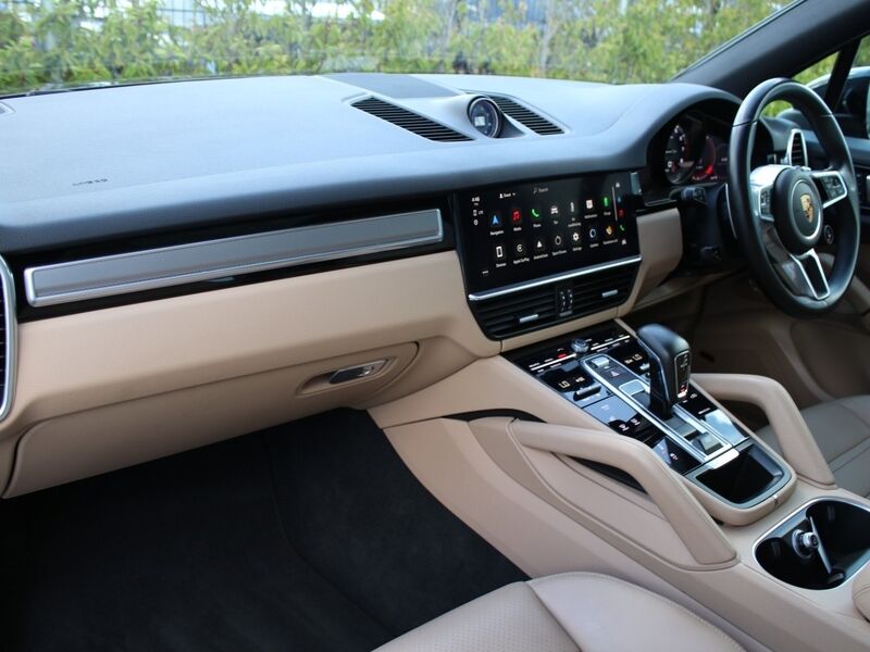 More views of Porsche Cayenne