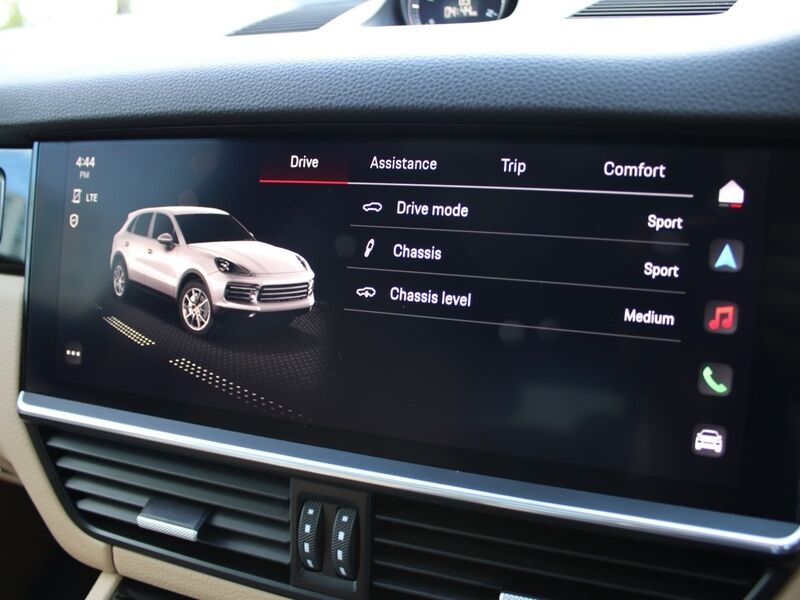 More views of Porsche Cayenne