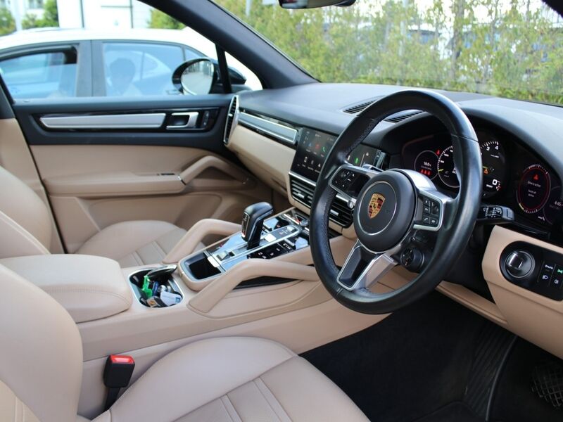 More views of Porsche Cayenne