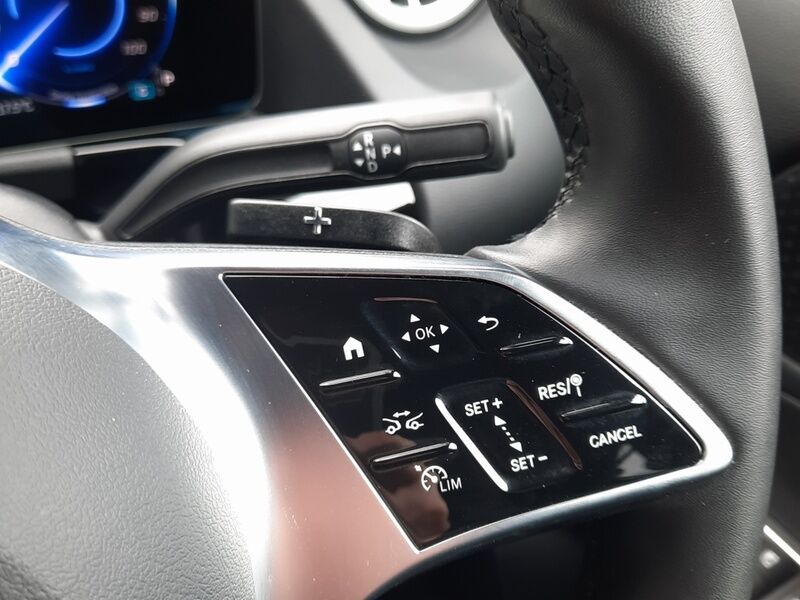 More views of Mercedes-Benz EQA