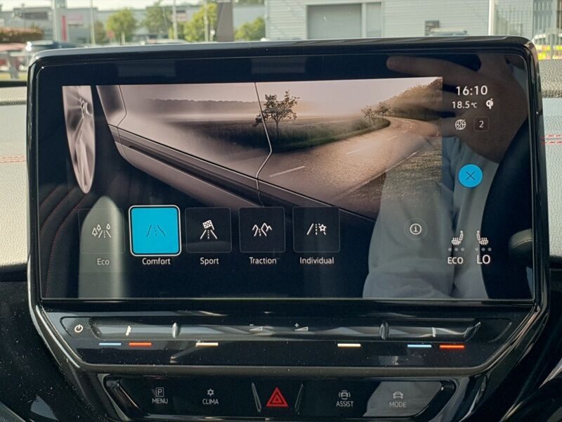More views of Volkswagen ID.4
