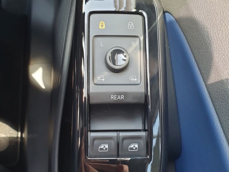 More views of Volkswagen ID.4
