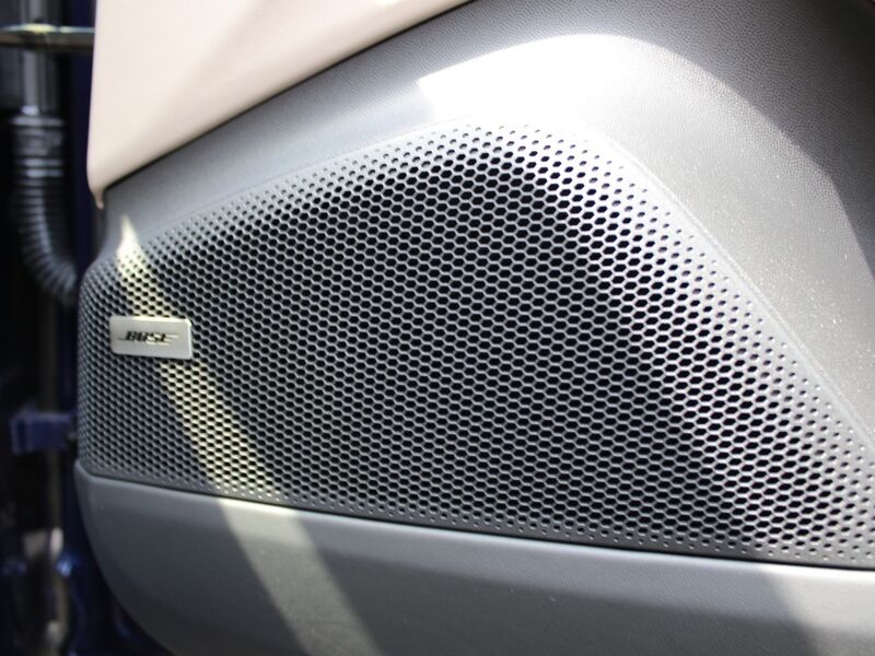 More views of Porsche Macan