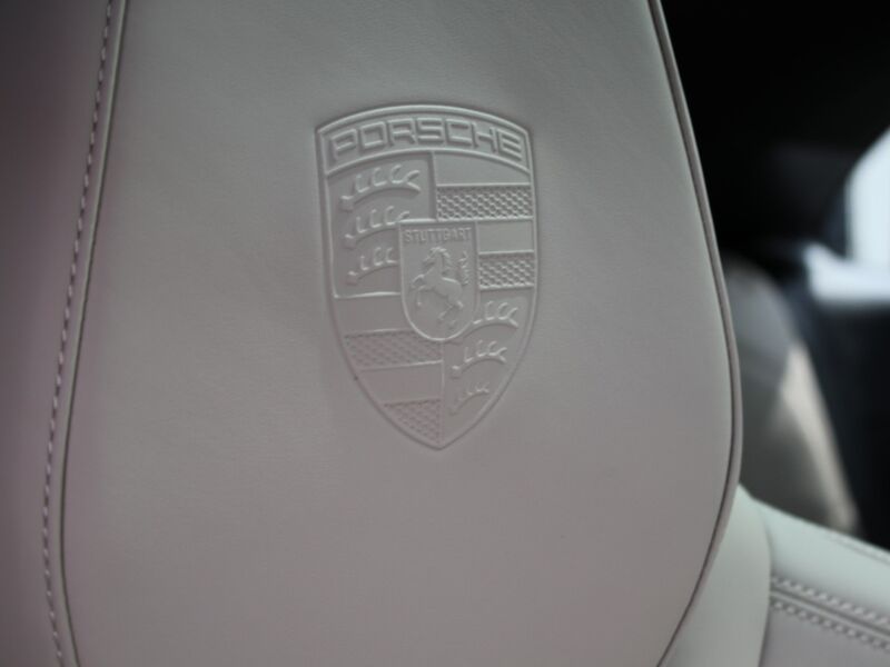 More views of Porsche Macan