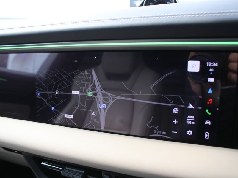 More views of Porsche Macan